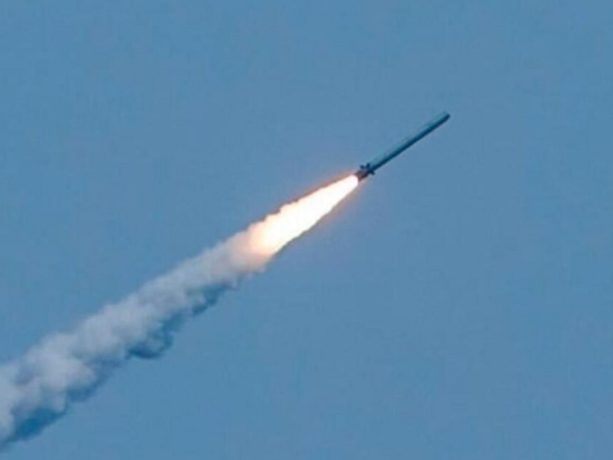 Окупанти обстріляли Дніпропетровщину: є серйозні руйнування, під завалами шукають людей