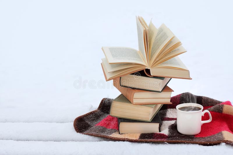 Кошти за вакцинацію українці активно витрачають на книжки - Ткаченко