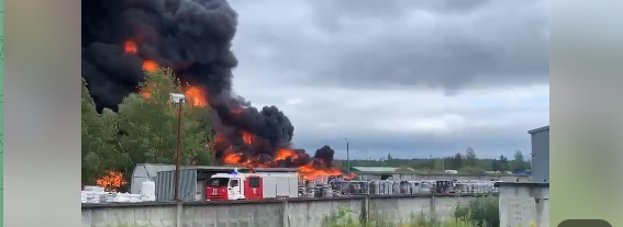 Під Москвою прогримів вибух. Спалахнула масштабна пожежа