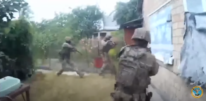 Розвідники розгромили в'язницю окупантів. З'явилися кадри звільнення українців