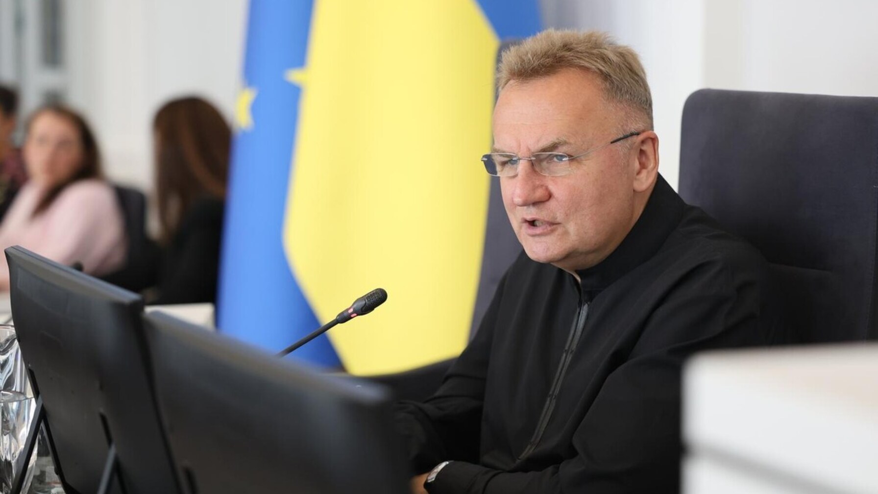 Садовий закликав МОЗ анулювати ліцензію клініці у Львові