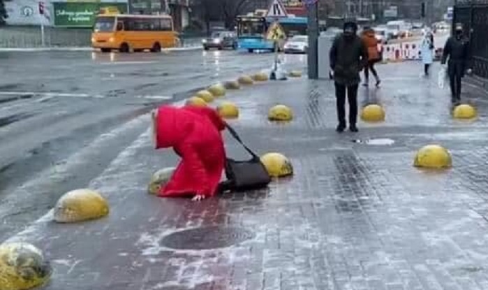 У Львові забиті травмпункти, перегружені лікарні через ожеледь