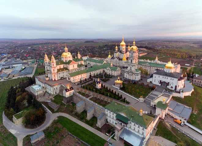 Мінкульт перевірить Почаївську лавру. Створено комісію