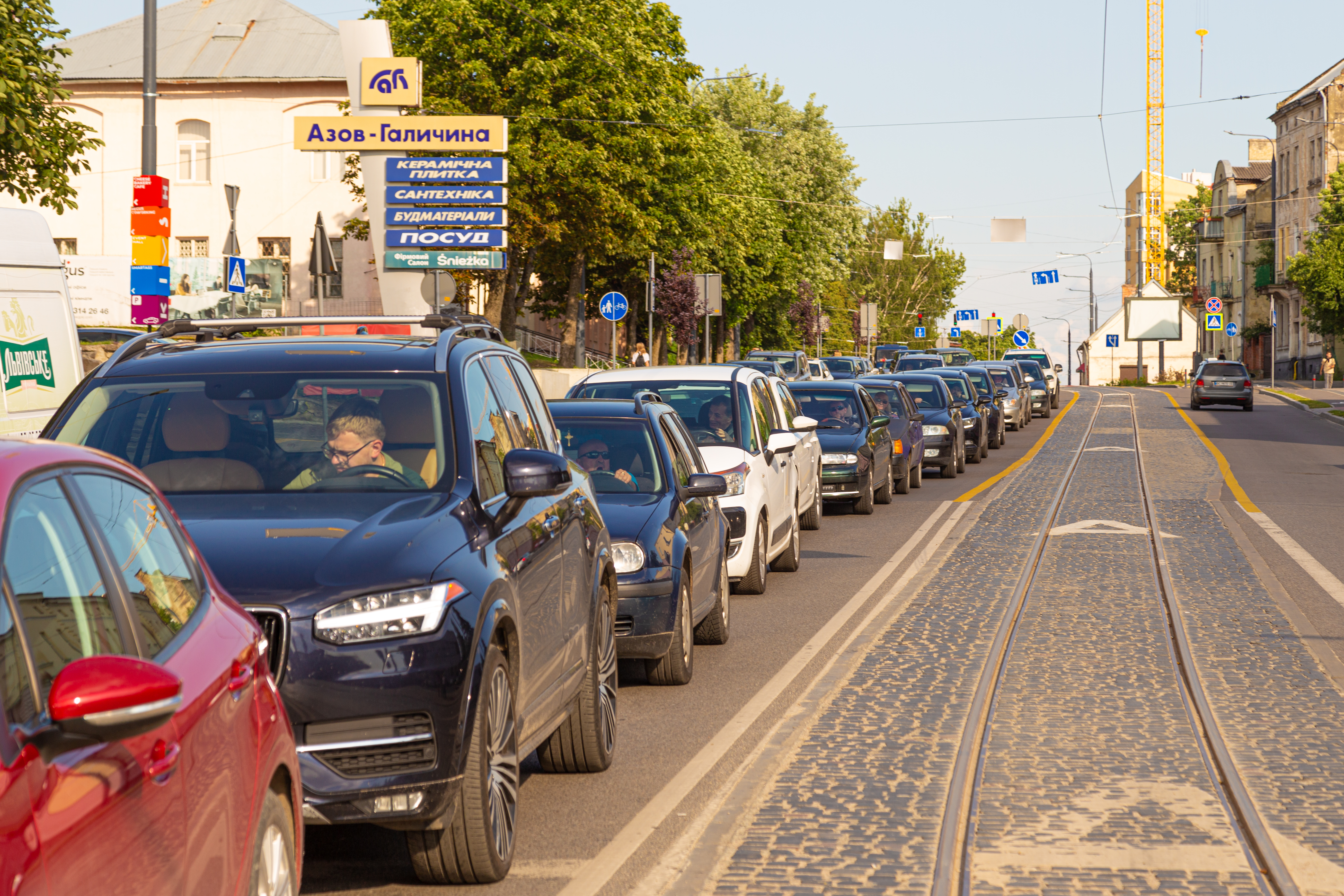 Знову затори: як у Львові тестували світлофори на новому квазікільці. Фото