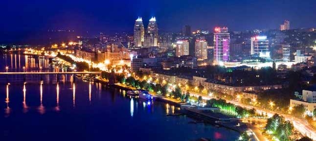 Дніпро під атакою: пролунали вибухи