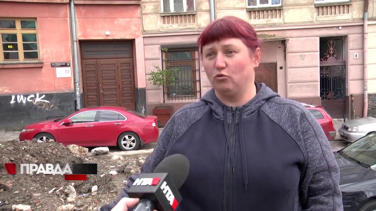 Дитячий майданчик перетворився на туалет