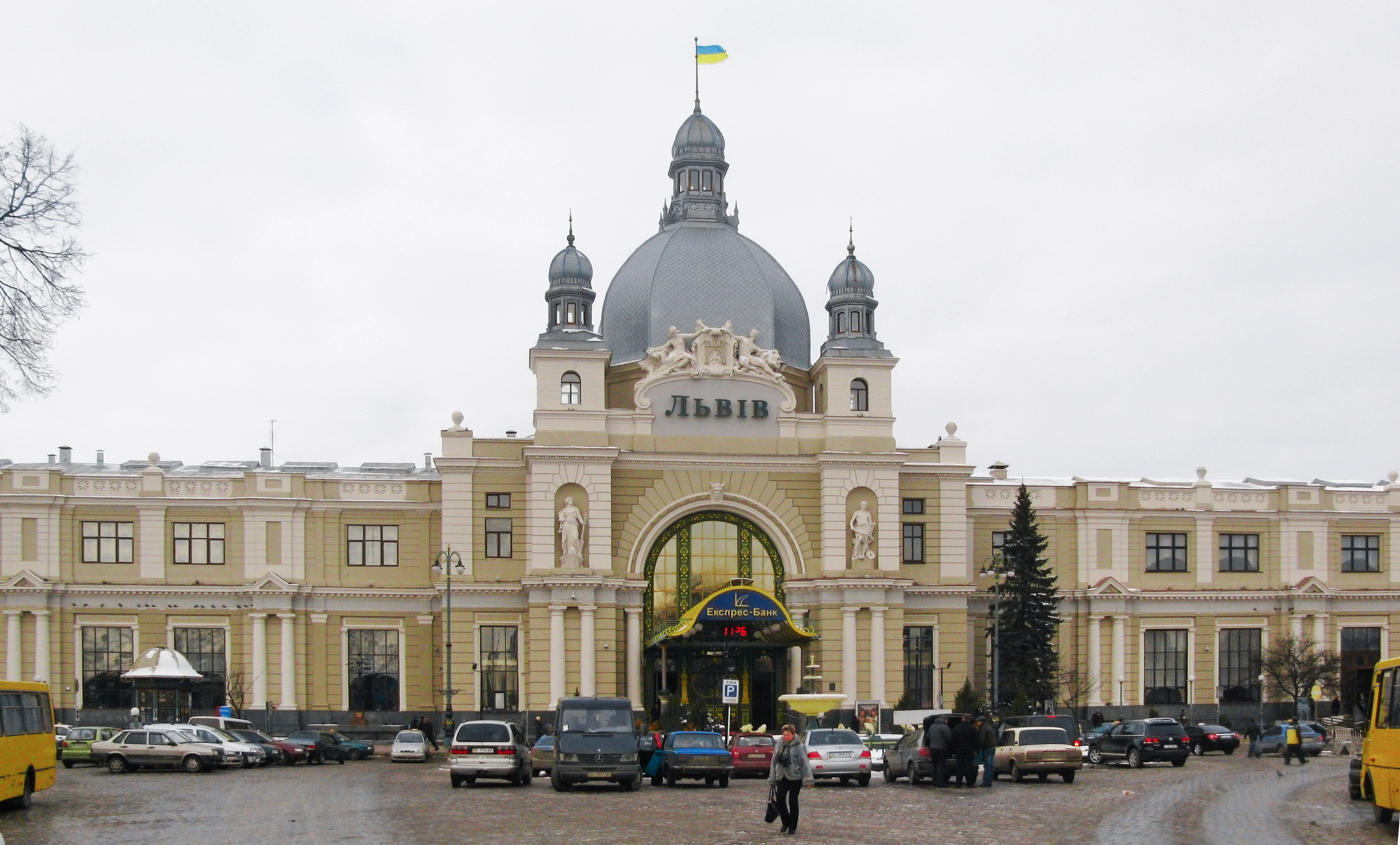 Залізничний вокзал у Львові заміновано