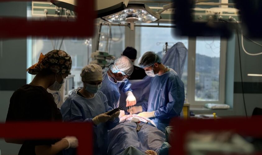 Під час обстрілу Львова у серце 22-річної дівчини потрапив уламок снаряду: що відомо про стан львів'янки