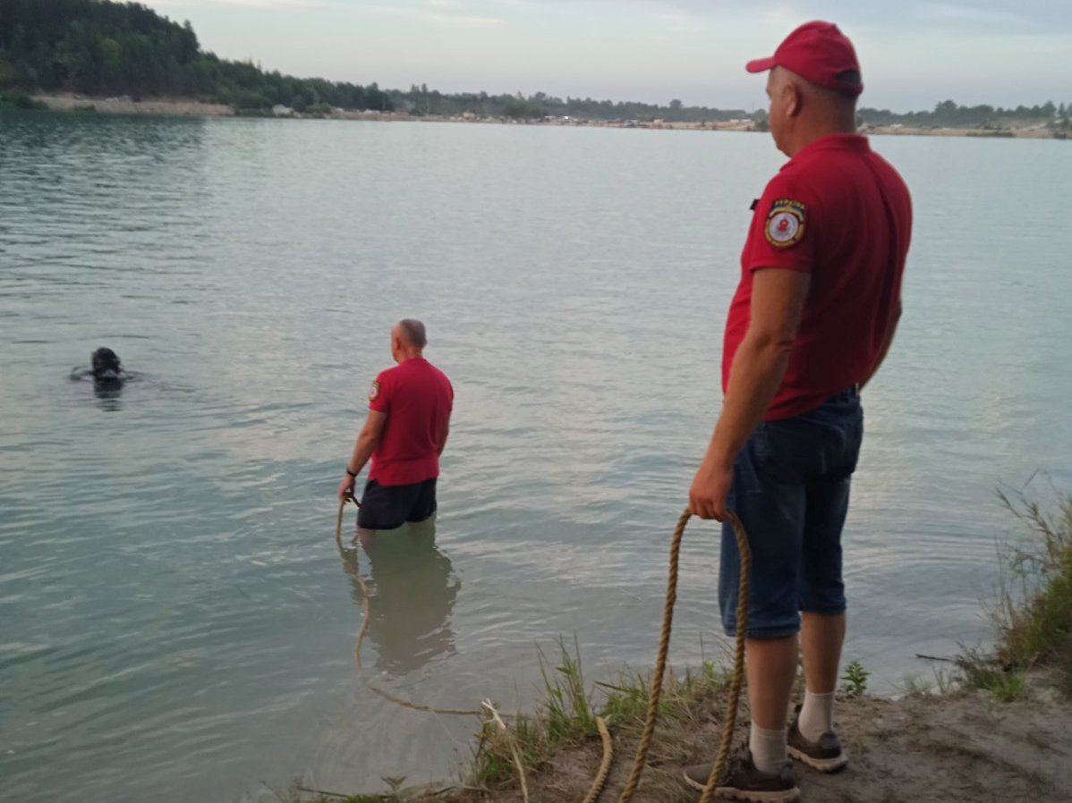 В кар’єрі на Львівщині потонули двоє хлопців: тіло одного знайшли на семиметровій глибині