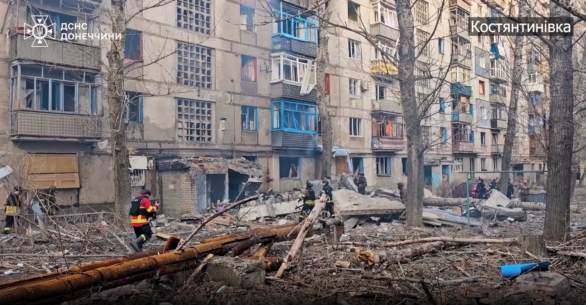 У Костянтинівці жінка майже добу провела під завалами після авіаудару: Історія порятунку (відео)