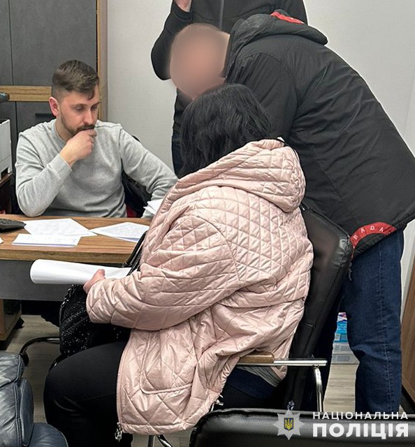 «Весільний» бізнес. На Львівщині затримали жінку, яка допомагала ухилянтам перетнути кордон