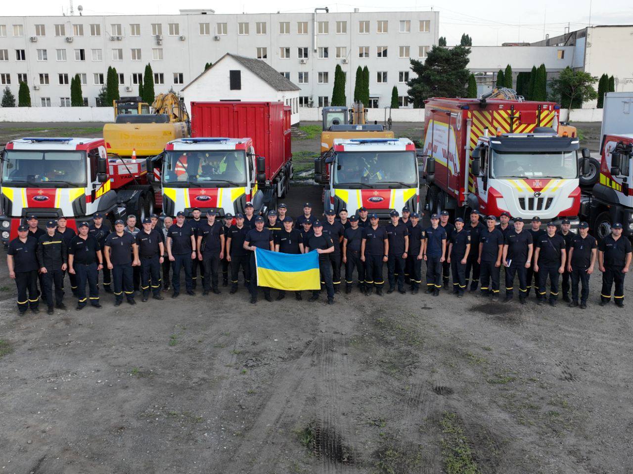Українські рятувальники вирушили на допомогу Словенії. У країні - руйнівні повені
