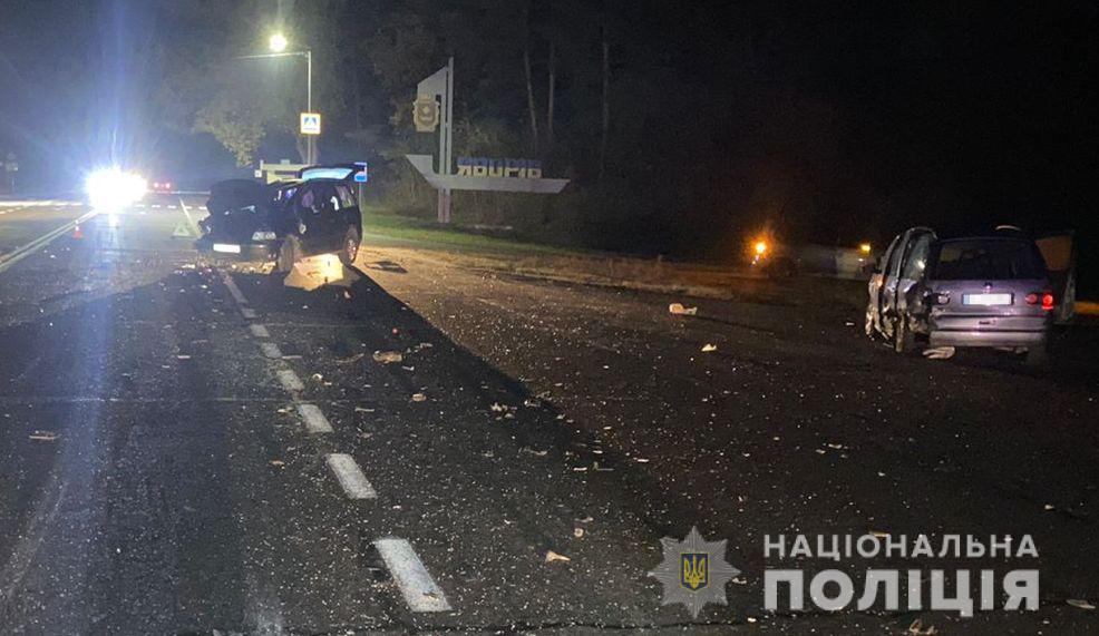 Потрійне ДТП на Львівщині. Постраждала неповнолітня
