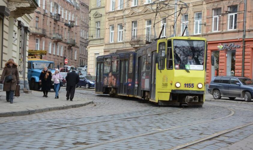 У Львові ремонтуватимуть вулицю: як дорогу варто оминати