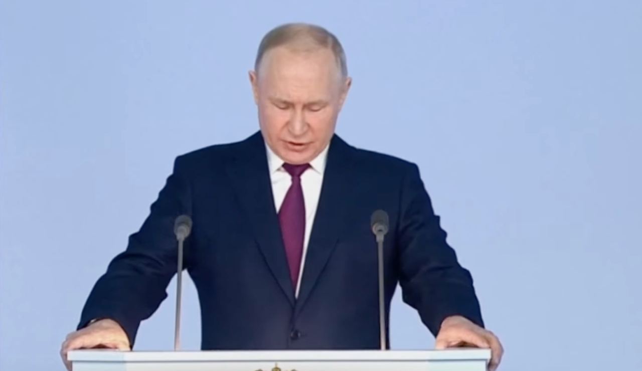 «Україну придумали в Австро-Угорщині». Маячня Путіна під час звернення до федеральних зборів
