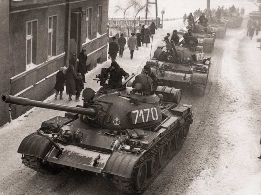 Росія відправляє на фронт танки Т-55, які з'явилися ще у 1948 році