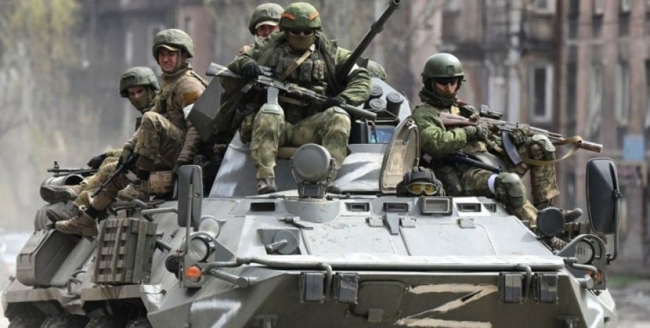 Окупанти перейшли в наступ під Бахмутом: росіяни застосовують нову тактику