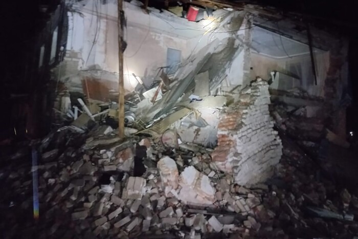 Окупанти вдарили ракетами по житловому будинку на Харківщині. Є загиблий