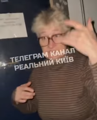 У Києві під час масованої атаки жінку з дитиною не впустили в укриття: за справу взялася поліція (відео)