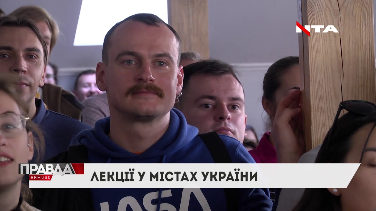 Перша космонавтка з українським корінням відвідала Україну