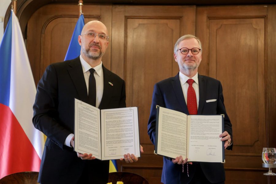 Чехія відкриє збройовий завод в Україні: що виготовлятимуть