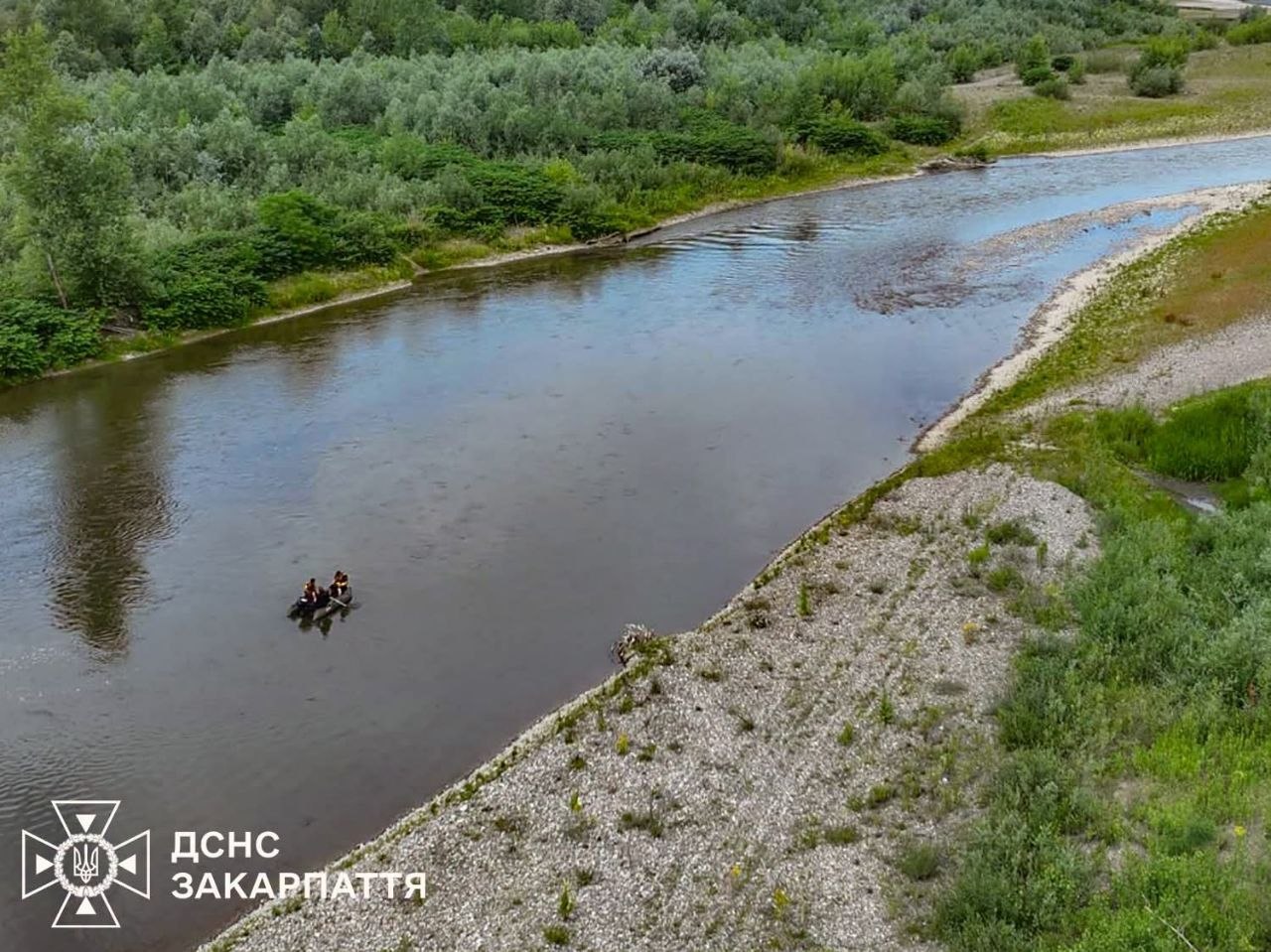 На Закарпатті знайшли мертве тіло дитини: Що сталося