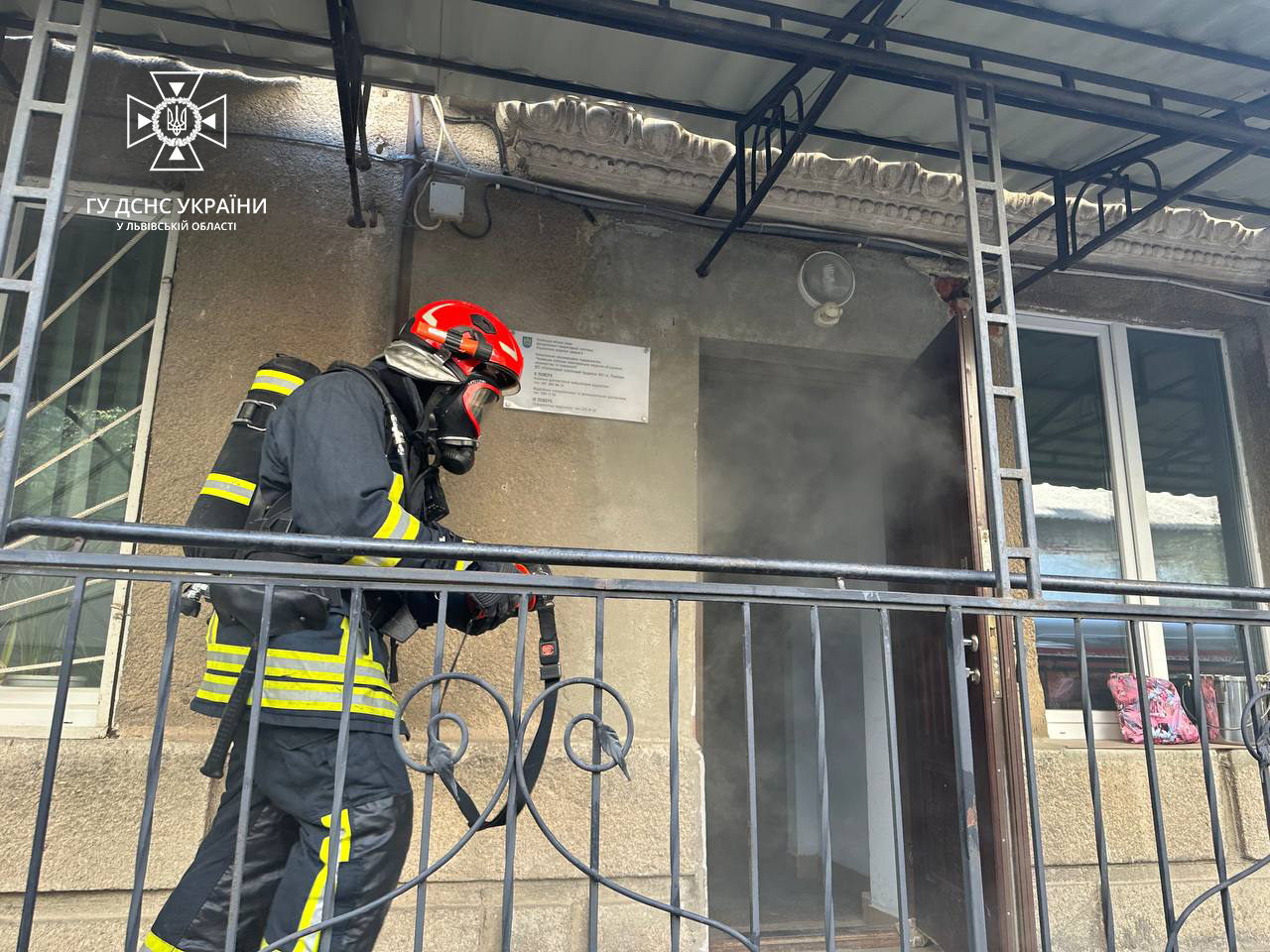 У Львові горіло приміщення пологового будинку на Мечникова