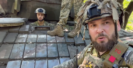 Українські десантники "затрофеїли" російський танк Т-72