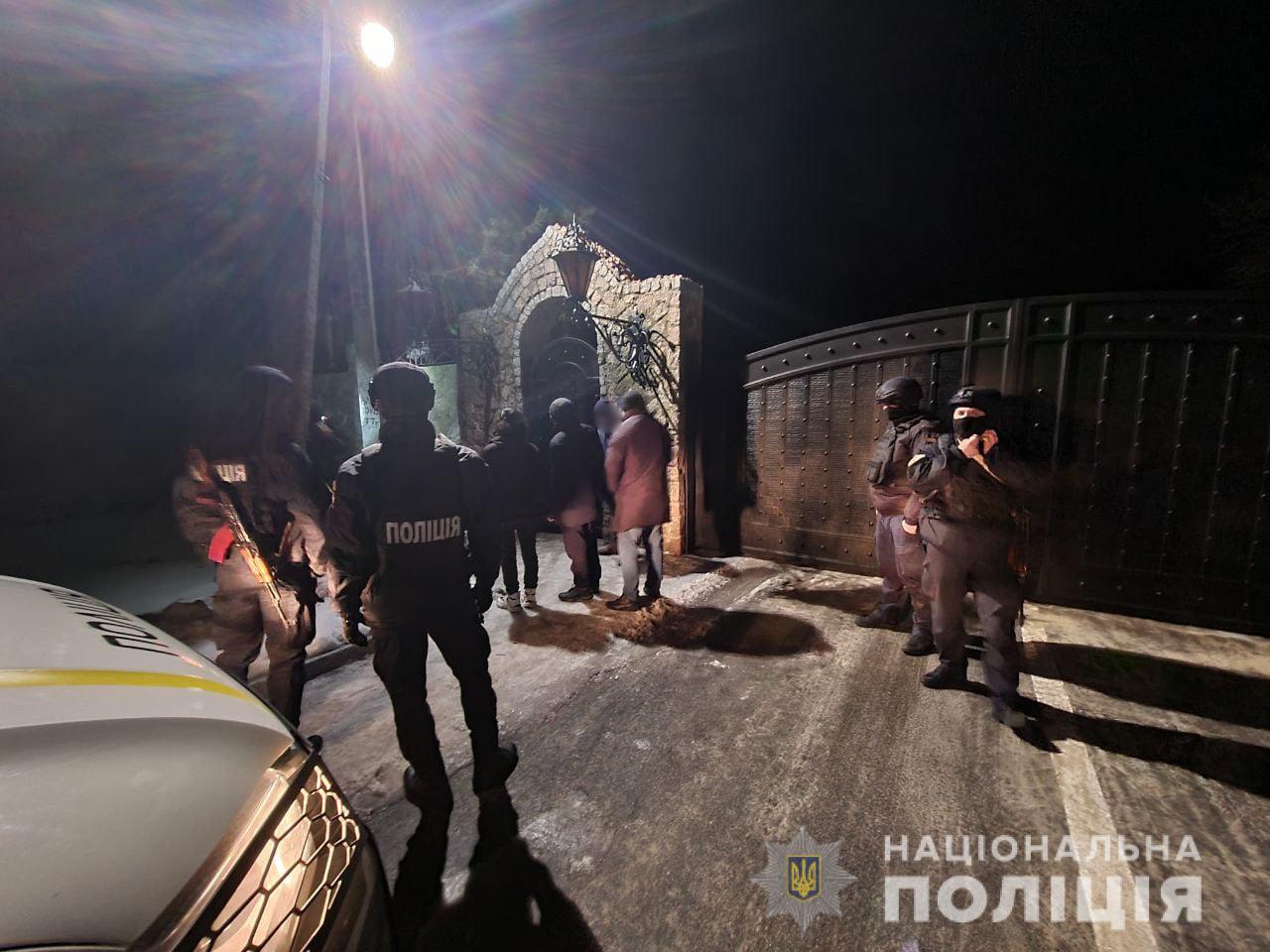 Поліція провела обшуки у справі щодо ДТП за участю кортежу Ярославського