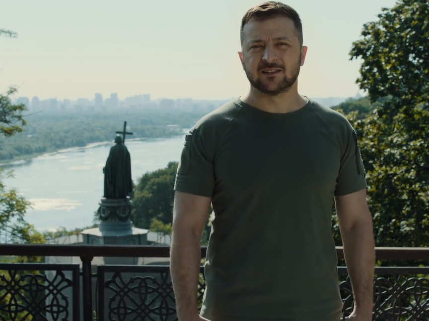 Ми були, є і будемо! Зеленський привітав українців із Днем державності