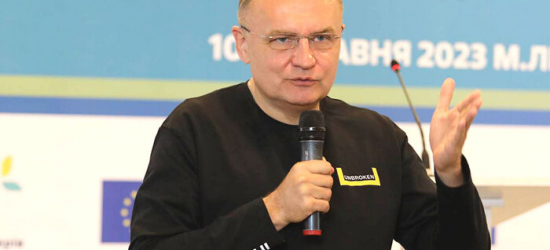 Суд зобов’язав НАБУ знову відкрити справу щодо Садового