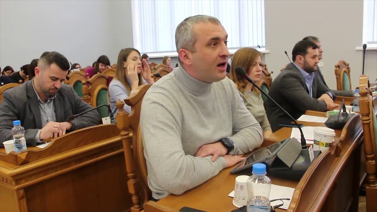 Свободівець Маркіян Лопачак "розніс" Садового під час сесії міської ради