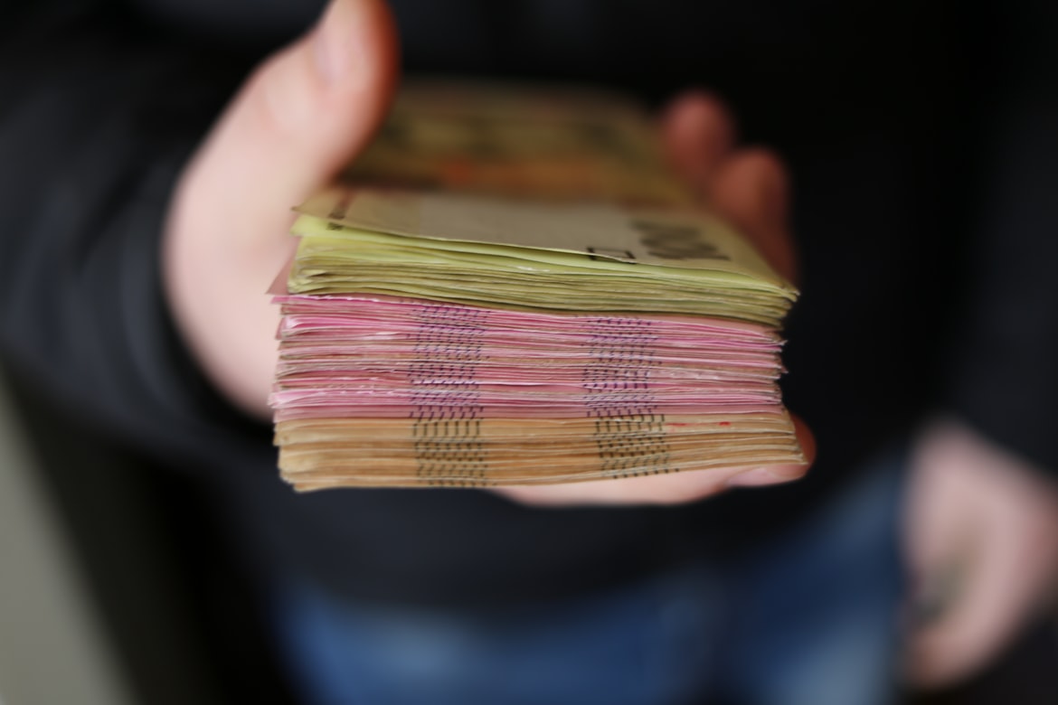 Яку "мінімалку" українці отримуватимуть у 2023 році. У Мінфіні дали відповідь