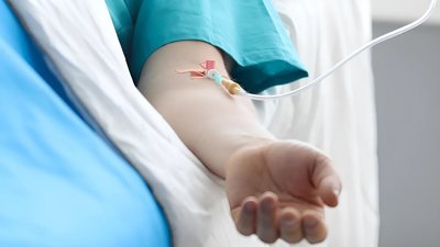 Мешканець Львівщини потрапив до реанімації з підозрою на ботулізм