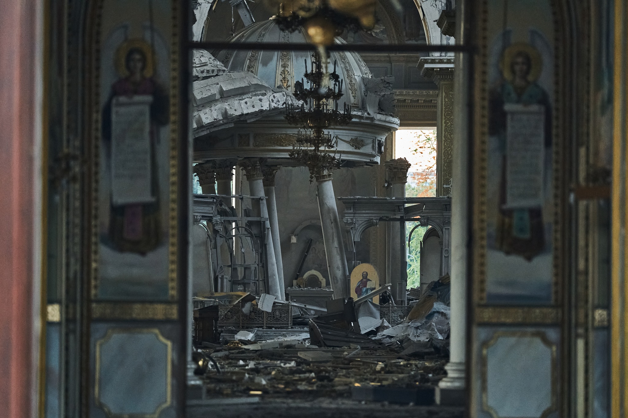 Буде відповідь. Зеленський показав фото наслідків обстрілу Одеси