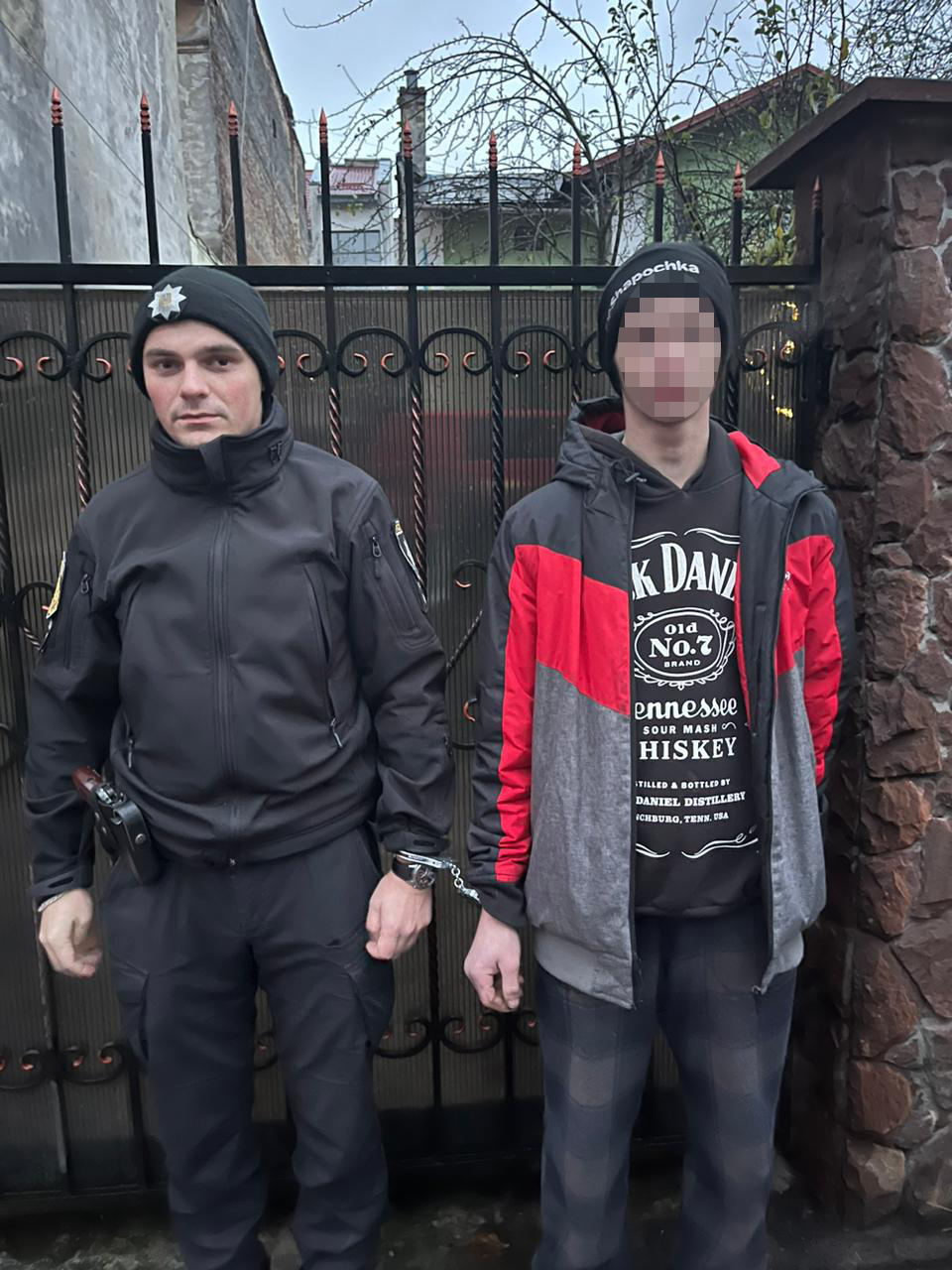 У Львові молодик пограбував на вулиці 11-річного хлопчика