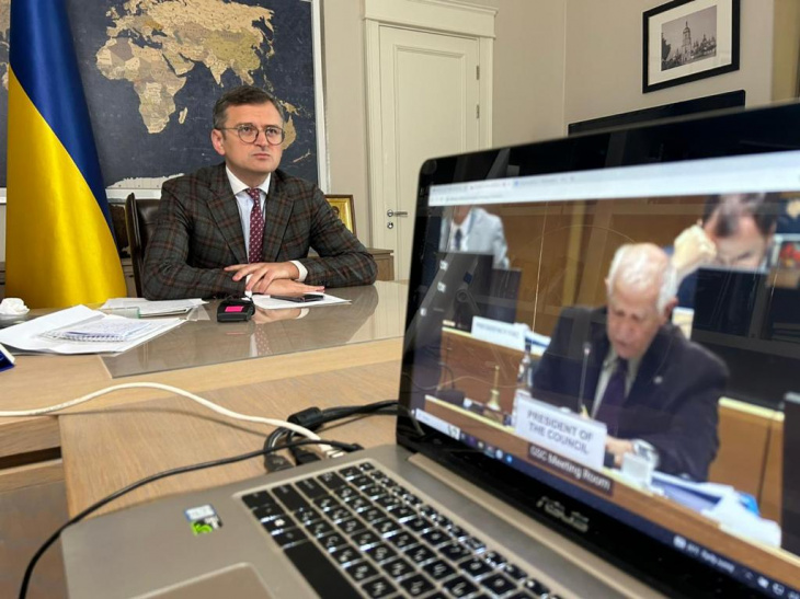 Кулеба виступив перед Радою Євросоюзу: головні тези