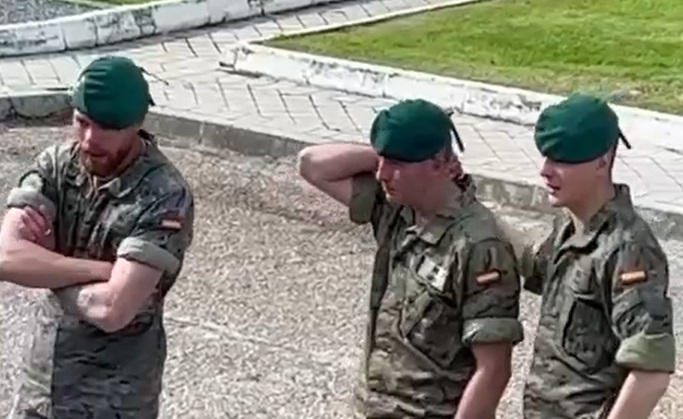Не стримуючи сліз. Іспанські військові емоційно провели воїнів ЗСУ після навчань. Відео дня