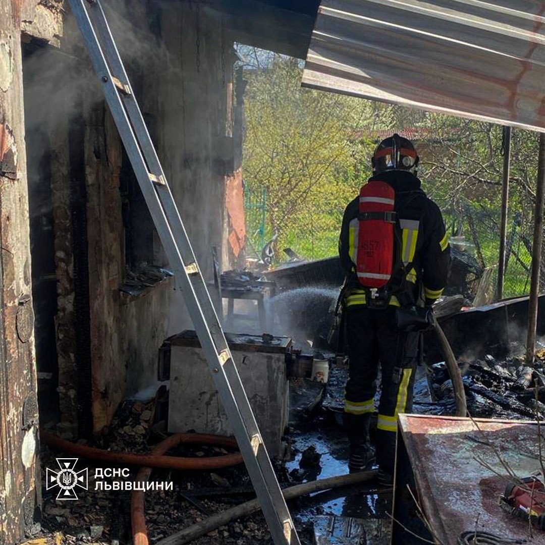 Масштабна пожежа на Львівщині: що відомо?