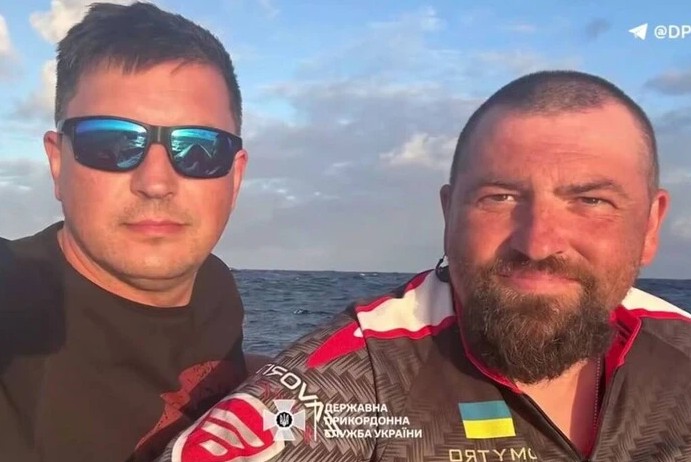 Двоє львів’ян перетинають Атлантику на веслах: збирають кошти на реабілітацію військових (відео)