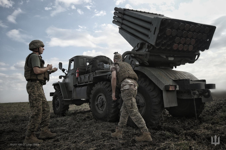 Рекордні втрати росіян у особовому складі та артсистемах