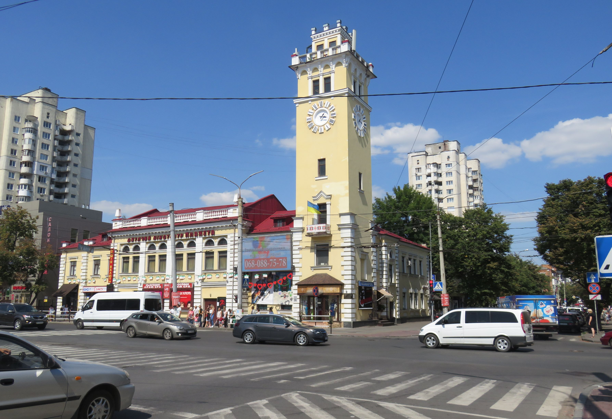 У Хмельницькому з'явився нестерпний сморід: що сталося