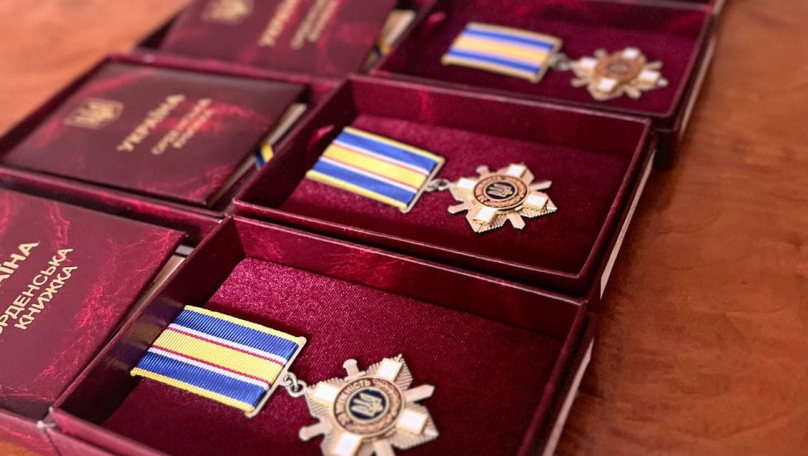 Сімох загиблих військових з Львівщини відзначили державними нагородами