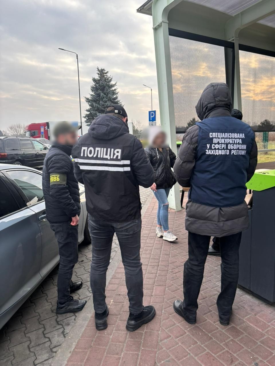 Львів’янка намагалася підкупити прикордонника за переправляння ухилянта: деталі