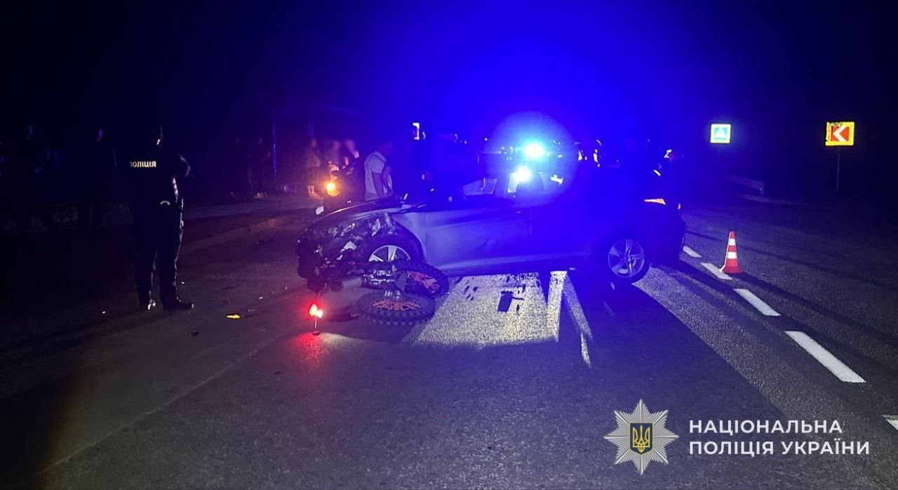 Нічна ДТП на Львівщині: 32-річний іноземець збив 20-річного мотоцикліста (фото)