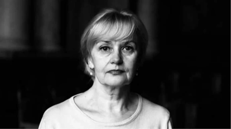Шмигаль відповів на петицію про присвоєння Ірині Фаріон звання Героя України