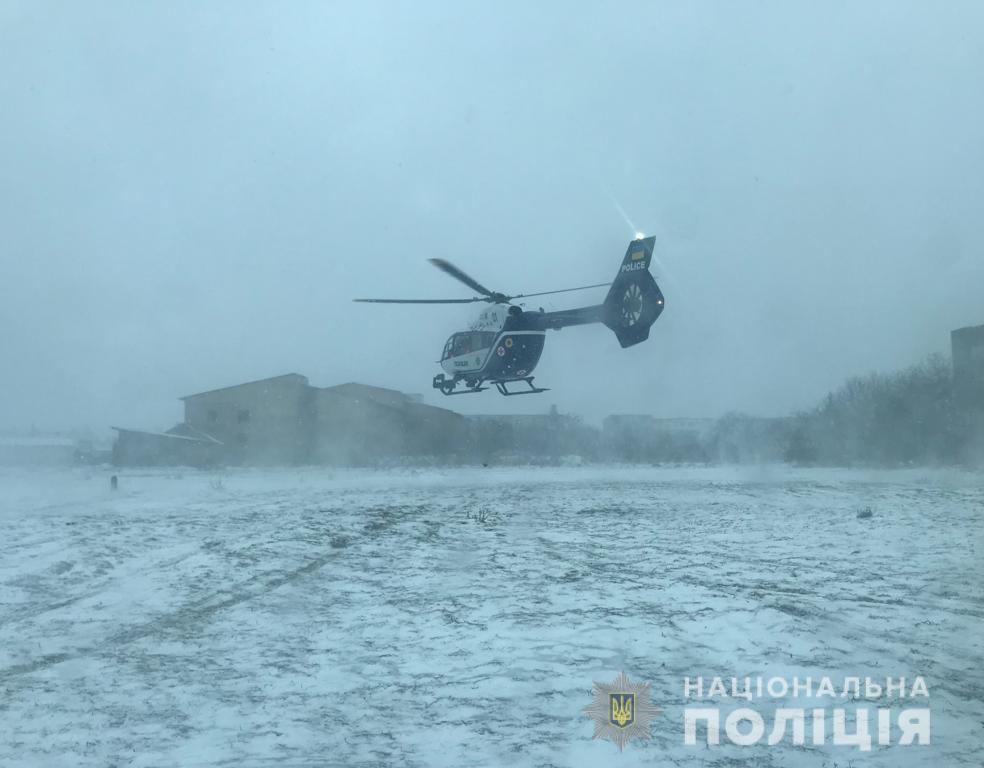 Для пересадки дитині донорську печінку транспортували гвинтокрилом за 400 км