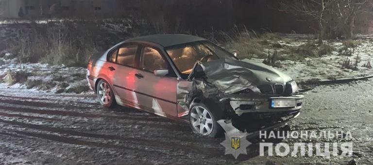 17-річний хлопець на «БМВ» в’їхав у маршрутку на Львівщині
