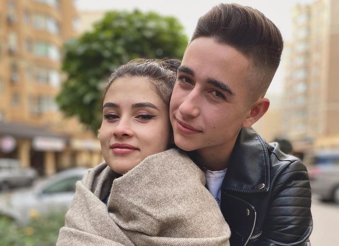 19-річний співак Роман Сасанчин став татом