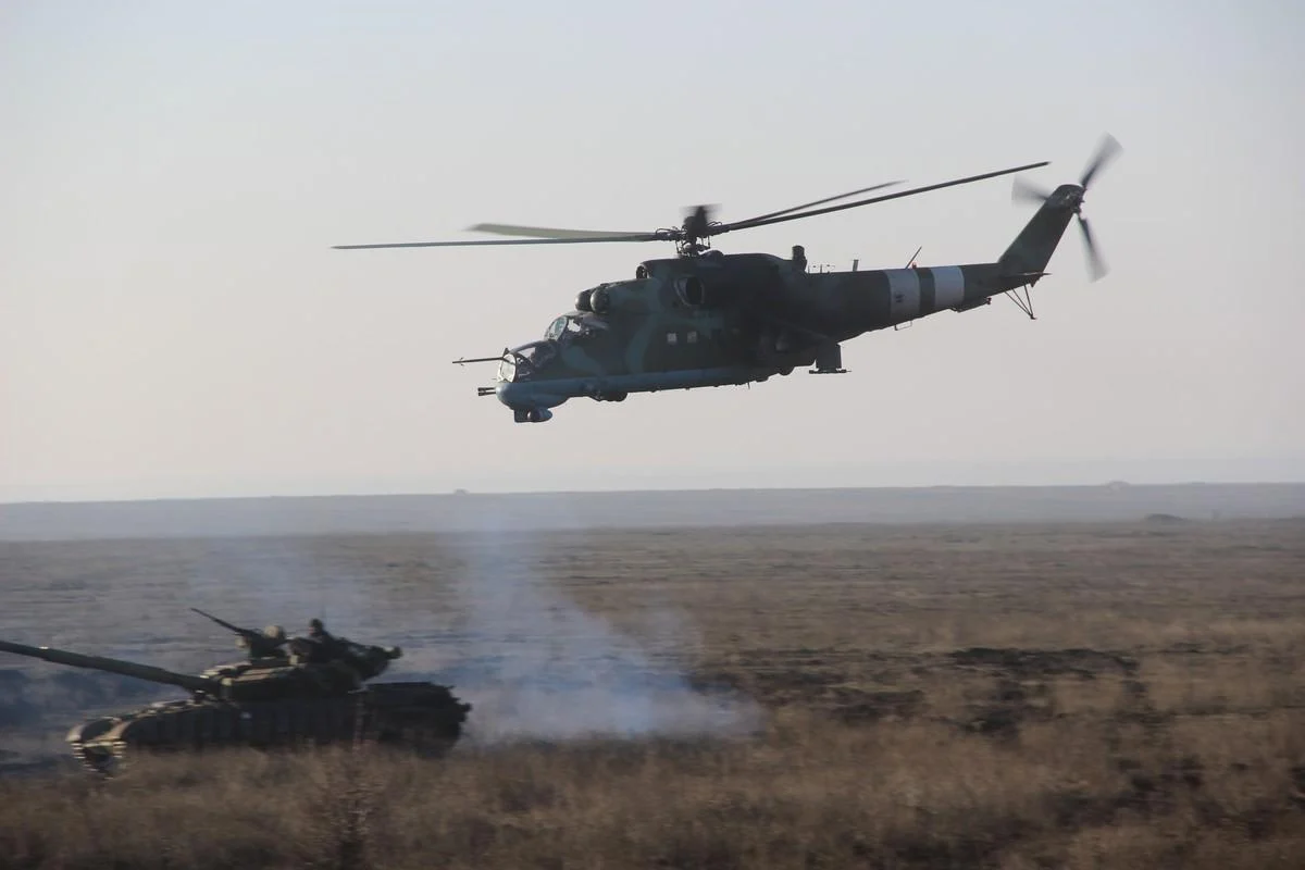 Полеглі в небі: На Львівщині попрощалися з екіпажем Мі-24, який загинув під час бойового завдання